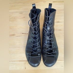 Tripped leather boots - size 39 EUC